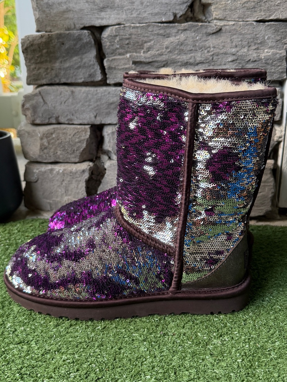 NWT! UGG Classic Short Sparkles Sequin Women’s Winter Boots